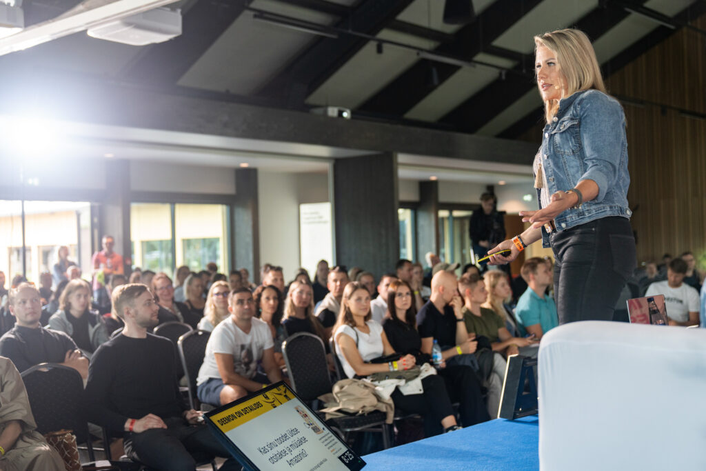 Egle Raadiku esitlus Investeerimisfestivalil 2023