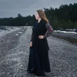 Lavastusfoto mehest, pildistas fotograaf Mailis Vahenurm.